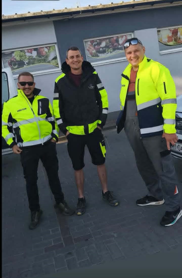 Ekipa HYDRO CLEAN podczas realizacji